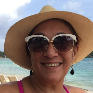 Meet your Posher, Ana barbara
